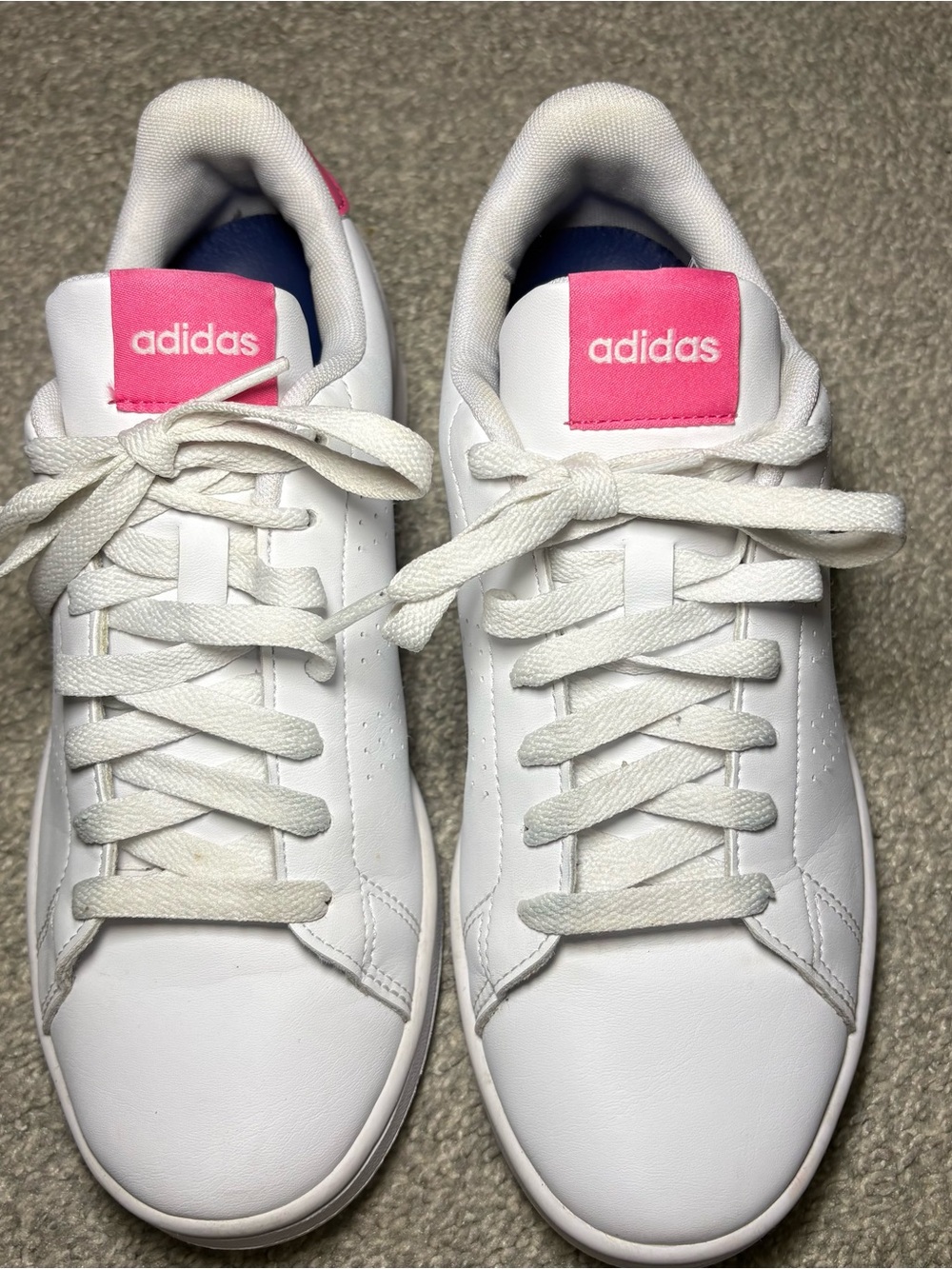 adidas Women’s White Sneakers with Pink Logo Accent Sz 7